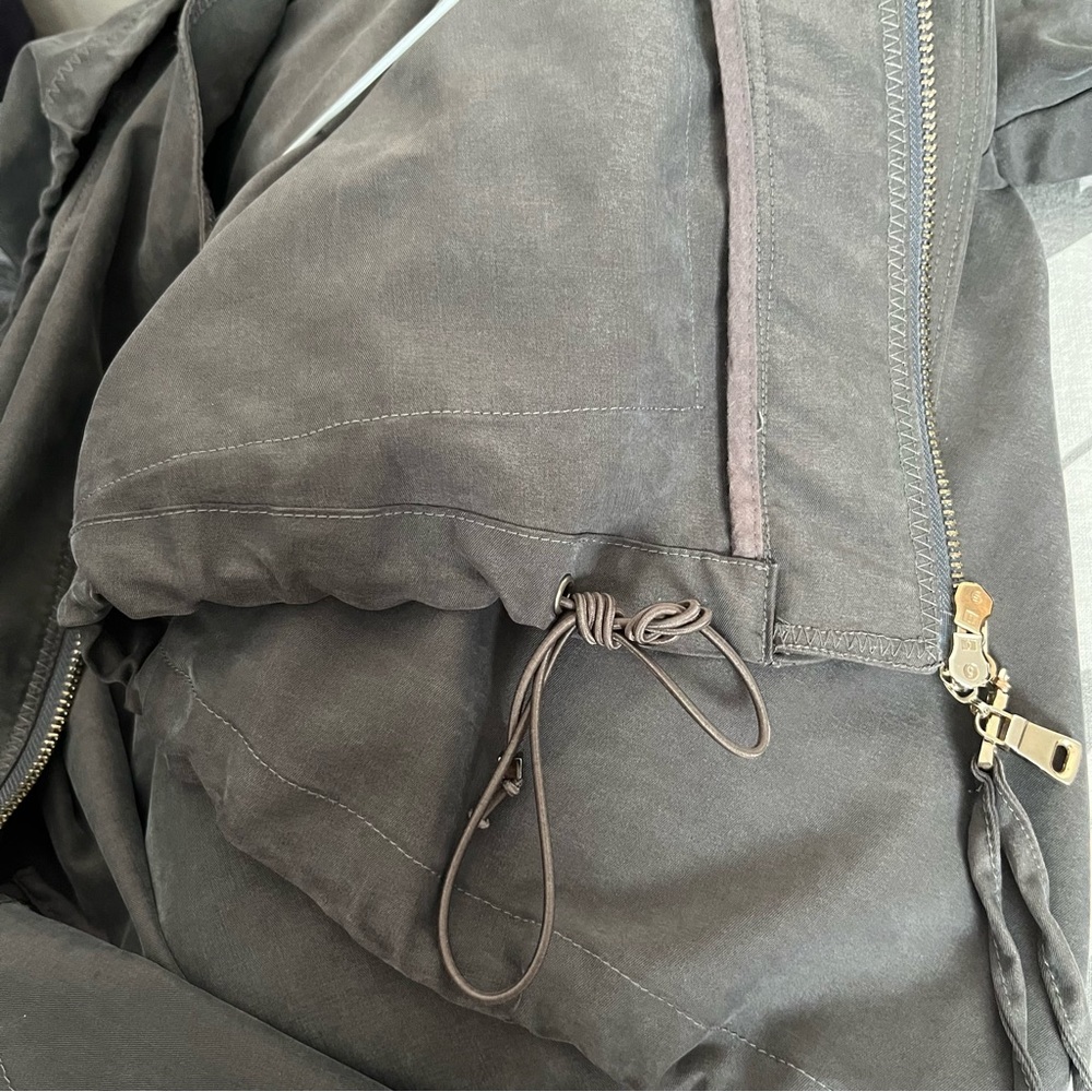 Unique spring jacket - Picture 15 of 15